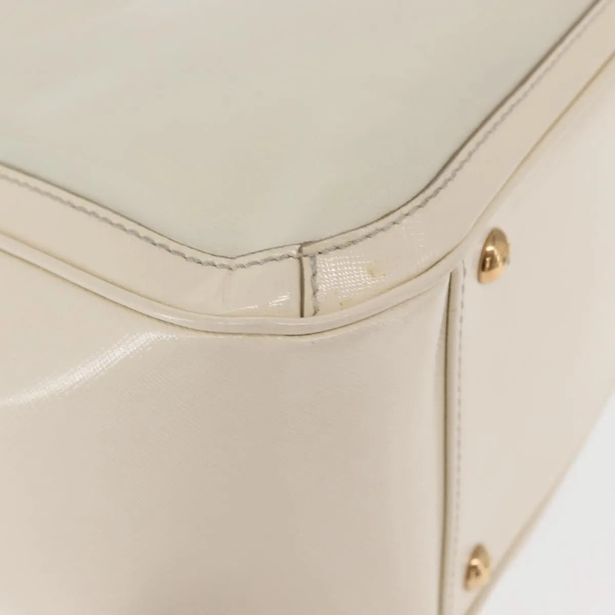 Salvatore Ferragamo Betulla Chain Tote Leather White Leather Handbag (Pre-Owned)