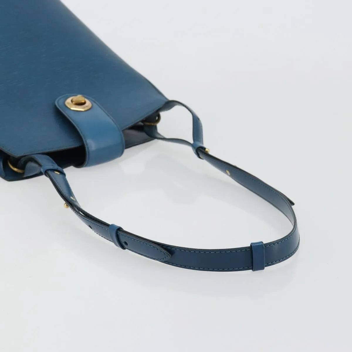 Louis Vuitton Cluny Epi Leather Blue Leather Shoulder Bag Bag (Pre-Owned)