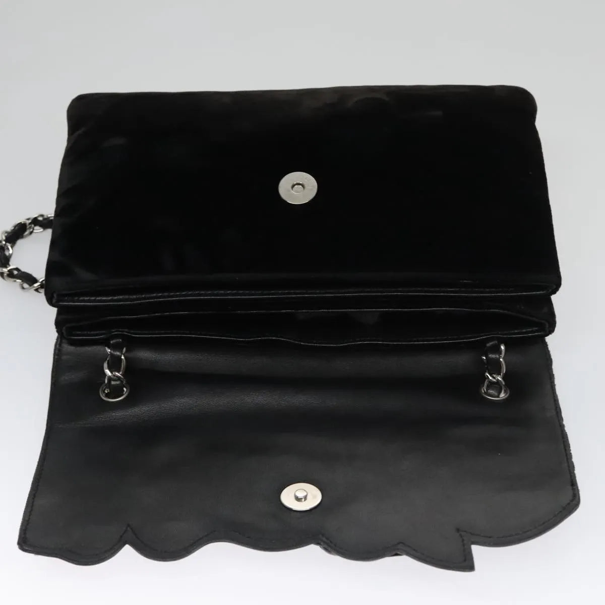 Chanel Camellia No.5 Chain Flap Velvet Black Velvet Shoulder Bag Bag (Pre-Owned)