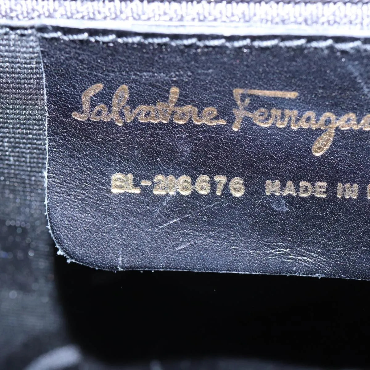 Salvatore Ferragamo Vara Patent Leather Black Patent_Leather Shoulder Bag Bag (Pre-Owned)