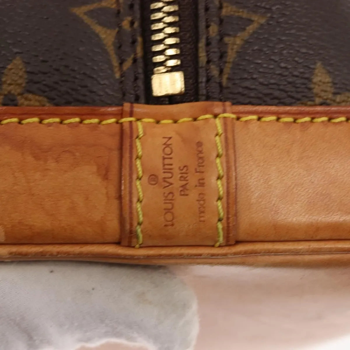 Louis Vuitton Alma Monogram Canvas Brown Canvas Handbag (Pre-Owned)