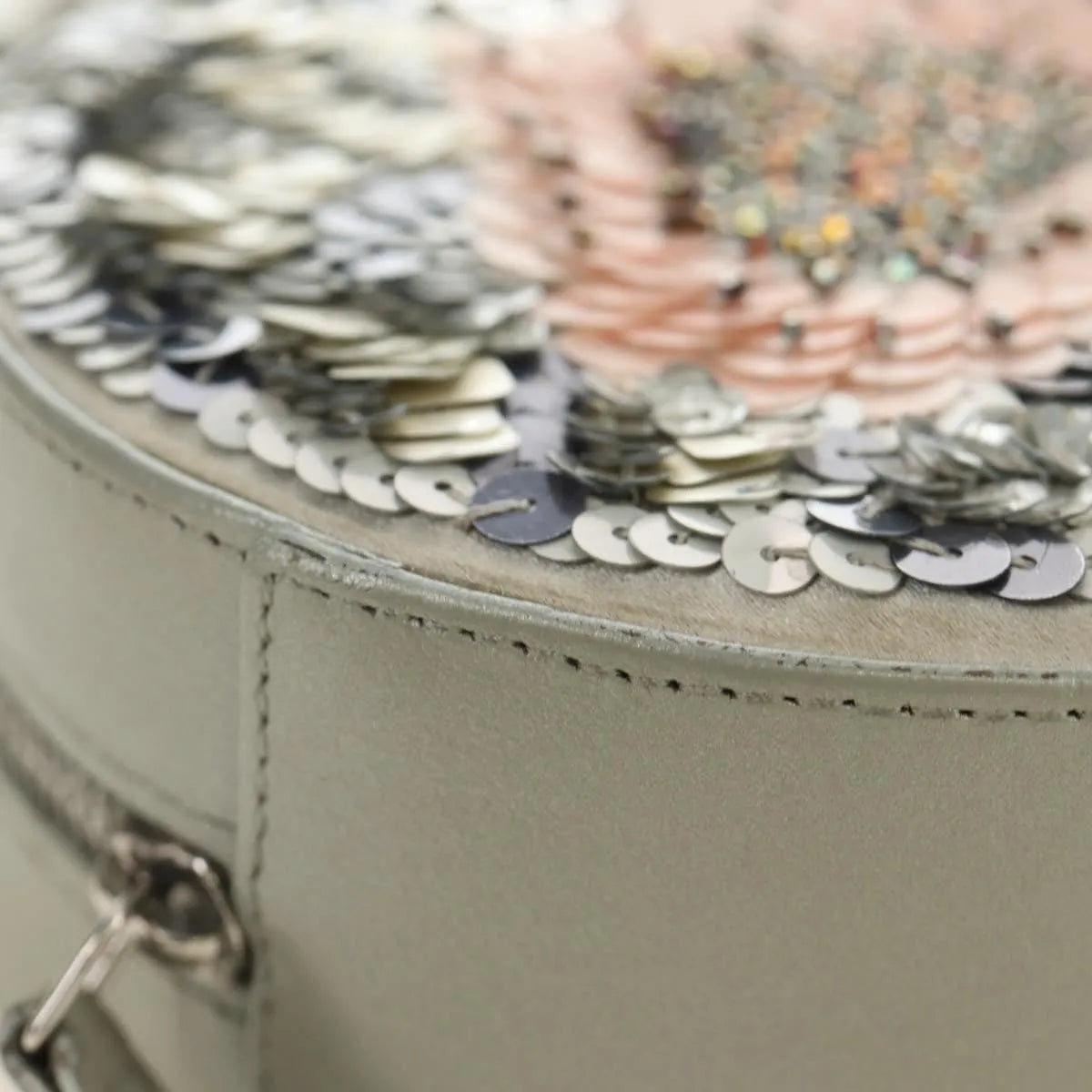 Chanel Round Clutch With Chain Sequins Gray Leather Clutche & Pouche Bag (Pre-Owned)