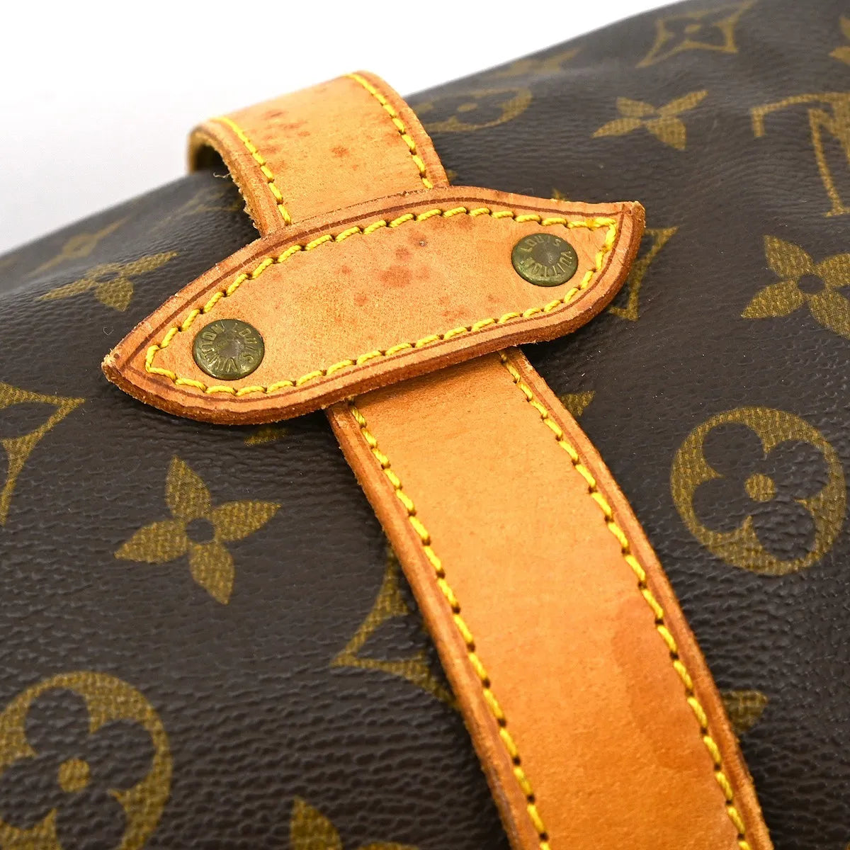 Louis Vuitton Saumur Monogram Brown Canvas Shoulder Bag Bag (Pre-Owned)
