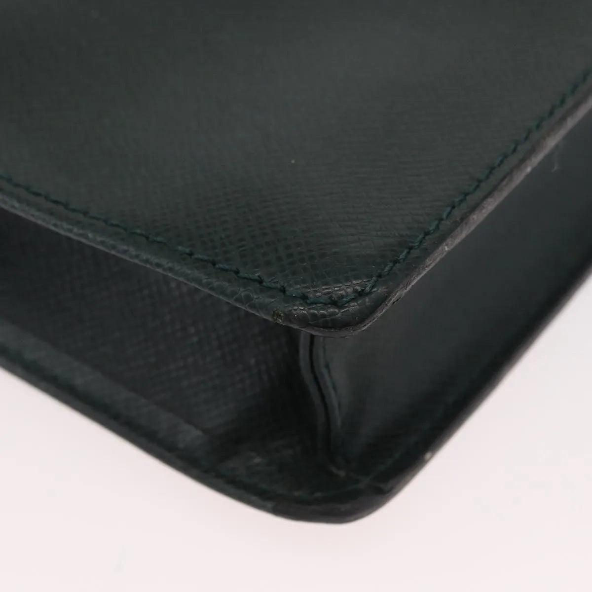 Louis Vuitton Serviette Kourad Taiga Leather Green Leather Briefcase Bag (Pre-Owned)