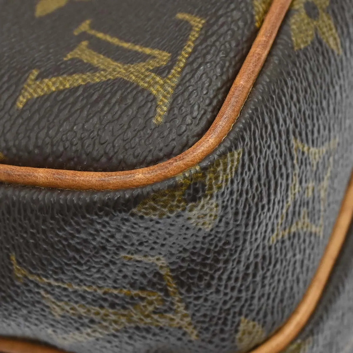 Louis Vuitton Amazone Monogram Canvas Brown Canvas Shoulder Bag Bag (Pre-Owned)