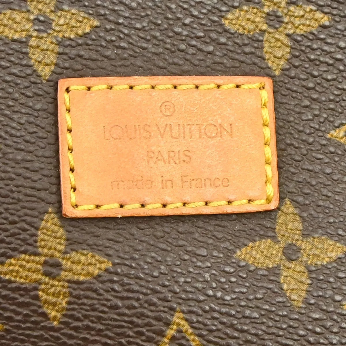Louis Vuitton Saumur Monogram Brown Canvas Shoulder Bag Bag (Pre-Owned)