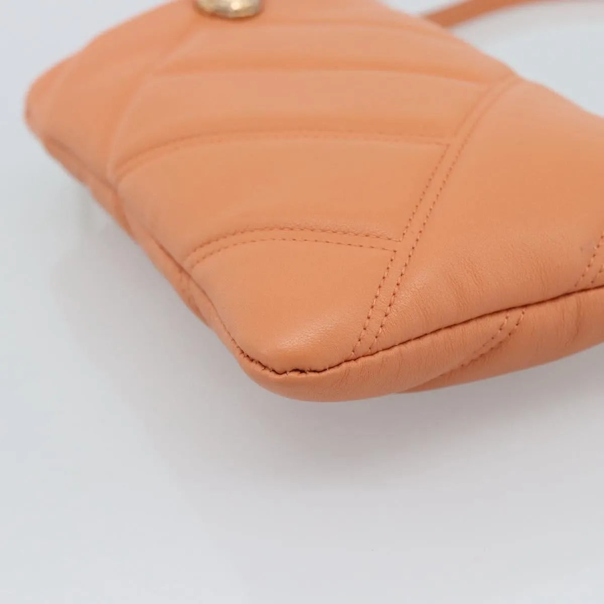 Bvlgari Serpenti Cabochon Phone Holder On Chain Diagonal Quilted Leather Orange Leather Clutche & Pouche Bag (Pre-Owned)
