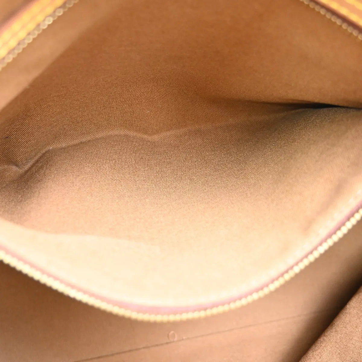 Louis Vuitton Cabas Mezzo Monogram Canvas Brown Canvas Tote Bag Bag (Pre-Owned)