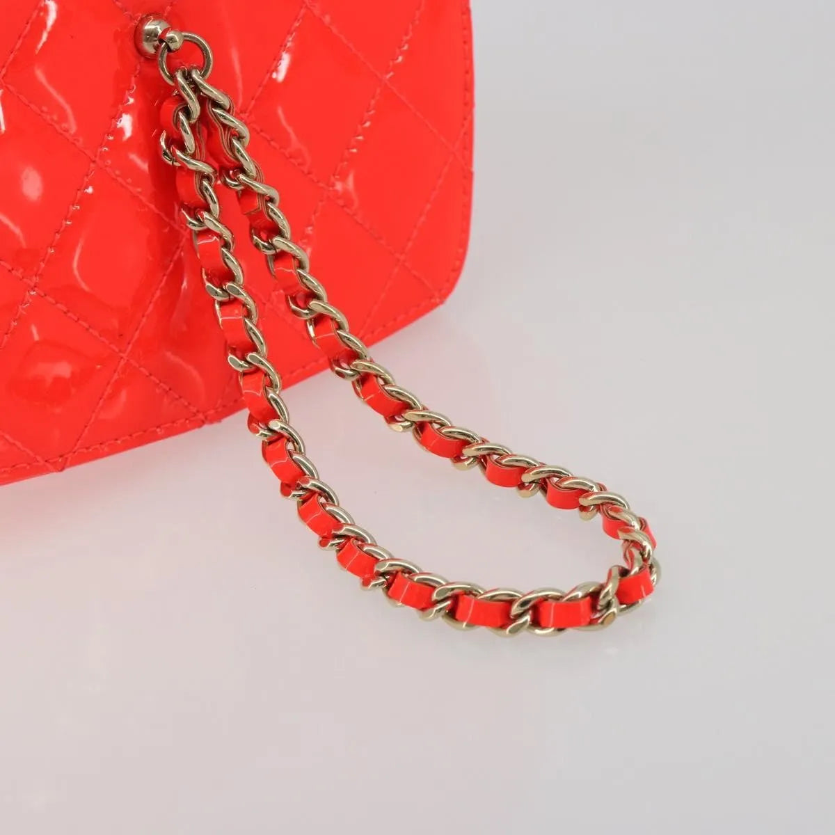 Chanel Makeup Case Minaudiere Quilted Patent Red Patent_Leather Clutche & Pouche Bag (Pre-Owned)