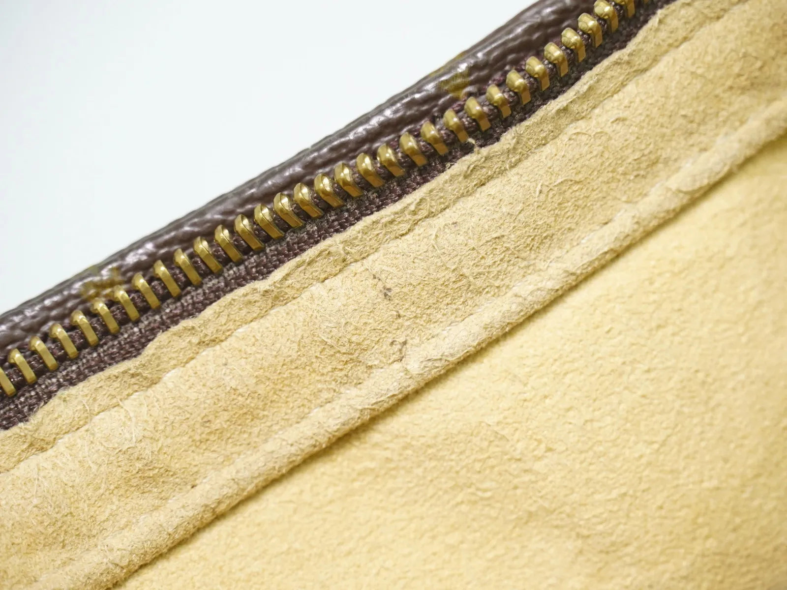Louis Vuitton Monogram Looping Monogram Canvas Brown Canvas Shoulder Bag Bag (Pre-Owned)