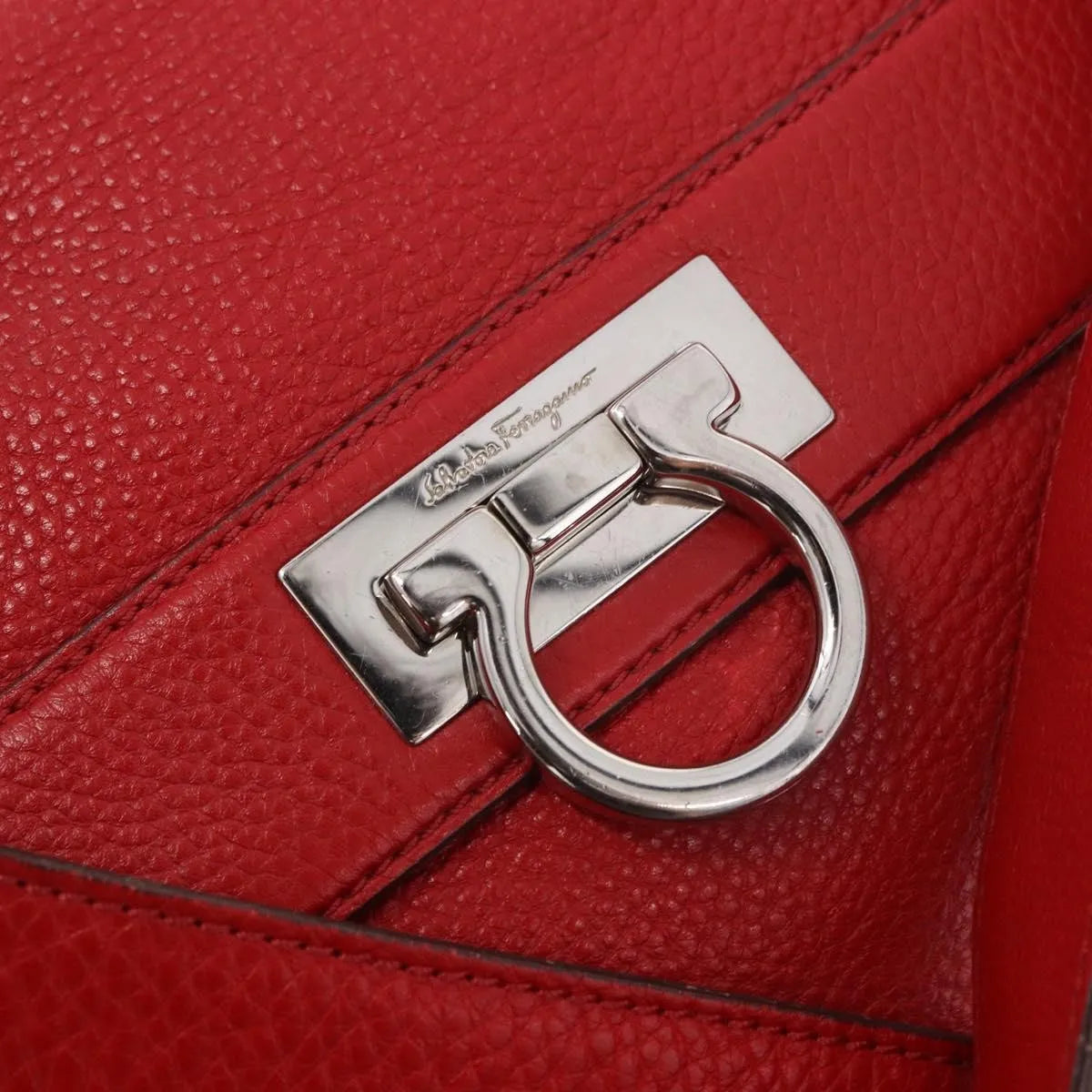 Salvatore Ferragamo Sofia Satchel Grainy Leather Red Leather Handbag (Pre-Owned)