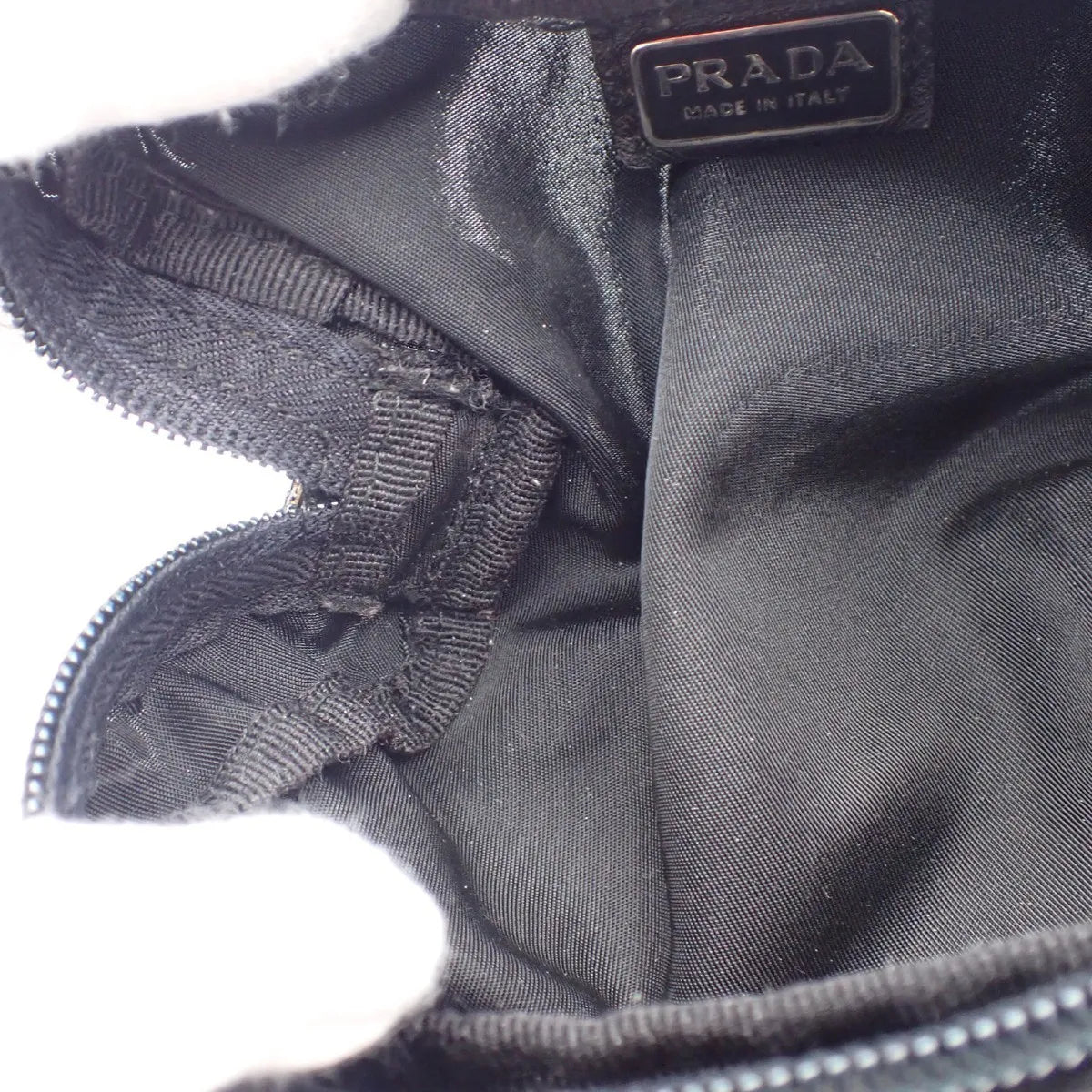 Prada Padded Zip Belt Tessuto Black Nylon Clutche & Pouche Bag (Pre-Owned)