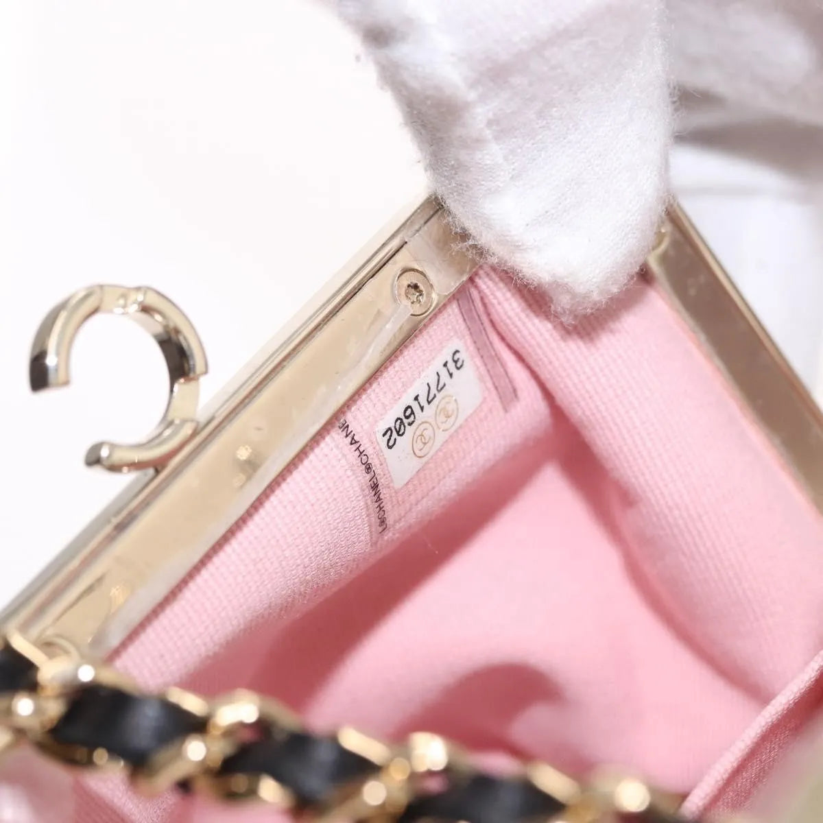 Chanel Cc Frame Clutch With Chain Quilted Lambskin And Plexiglass Black Leather Clutche & Pouche Bag (Pre-Owned)