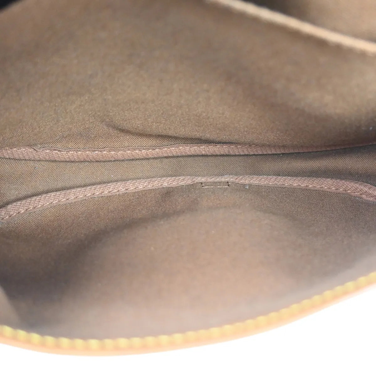 Louis Vuitton Saumur Monogram Brown Canvas Shoulder Bag Bag (Pre-Owned)