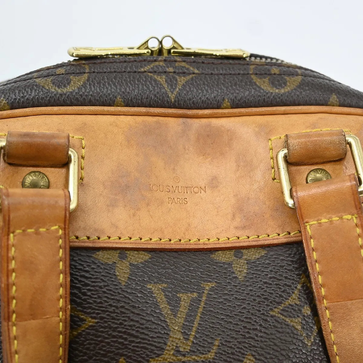 Louis Vuitton Excursion Monogram Canvas Brown Canvas Handbag (Pre-Owned)