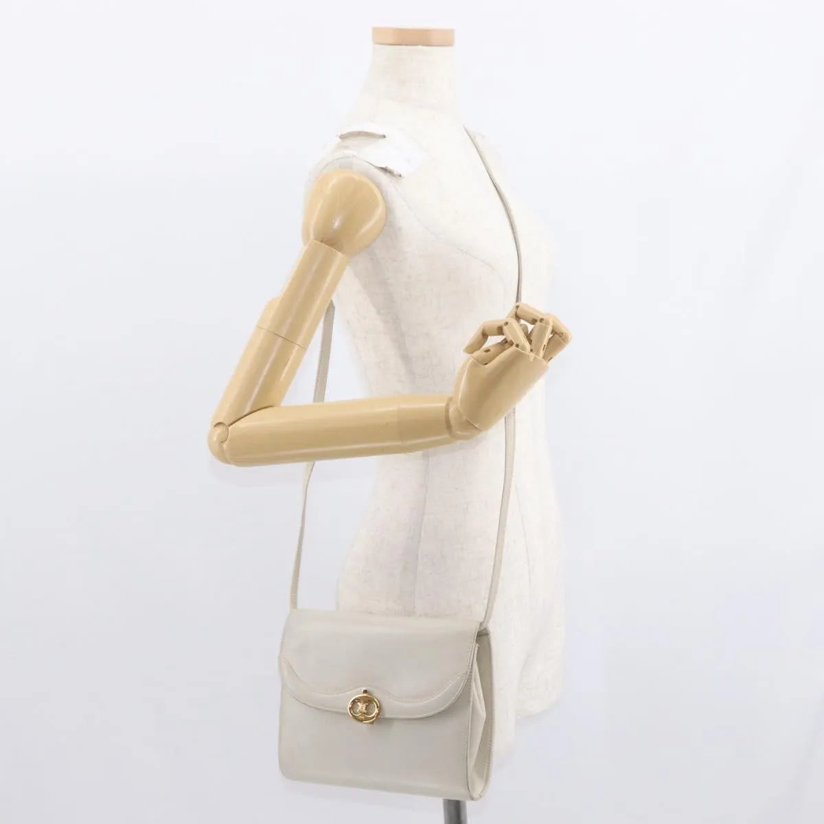Celine Vintage Leather Ecru Leather Shoulder Bag Bag (Pre-Owned)