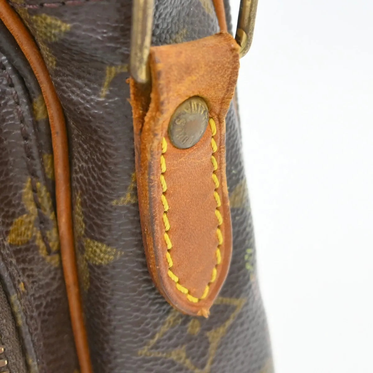 Louis Vuitton Amazone Monogram Canvas Brown Canvas Shoulder Bag Bag (Pre-Owned)