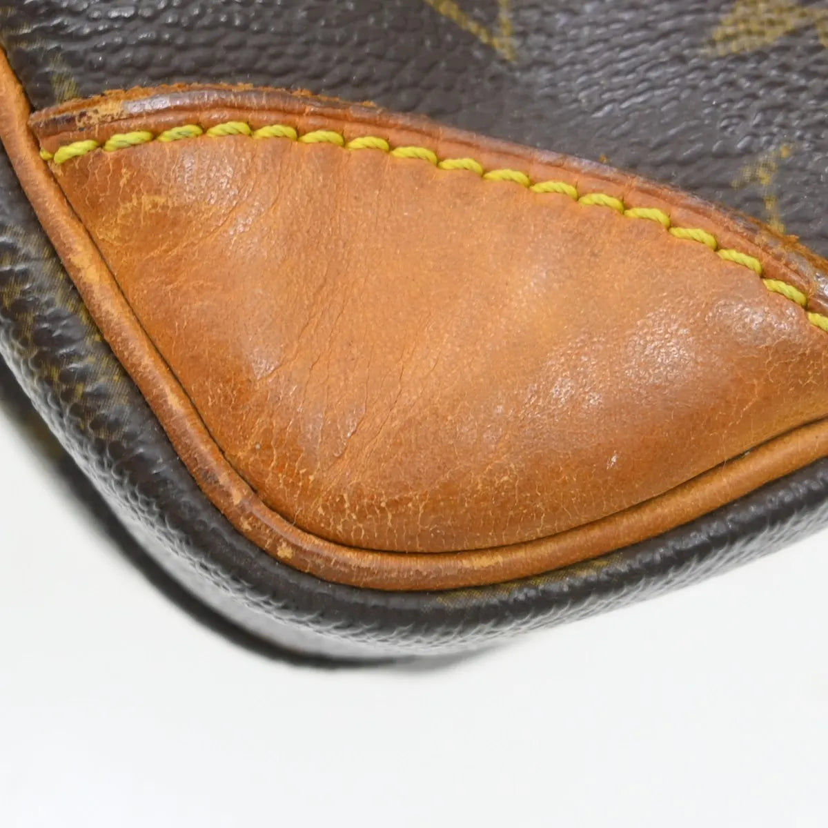 Louis Vuitton Amazone Monogram Canvas Brown Canvas Shoulder Bag Bag (Pre-Owned)