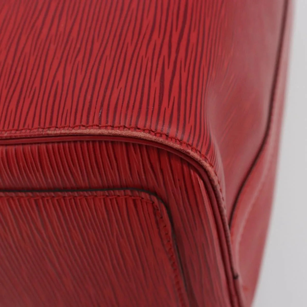 Louis Vuitton Speedy Epi Leather Red Leather Handbag (Pre-Owned)
