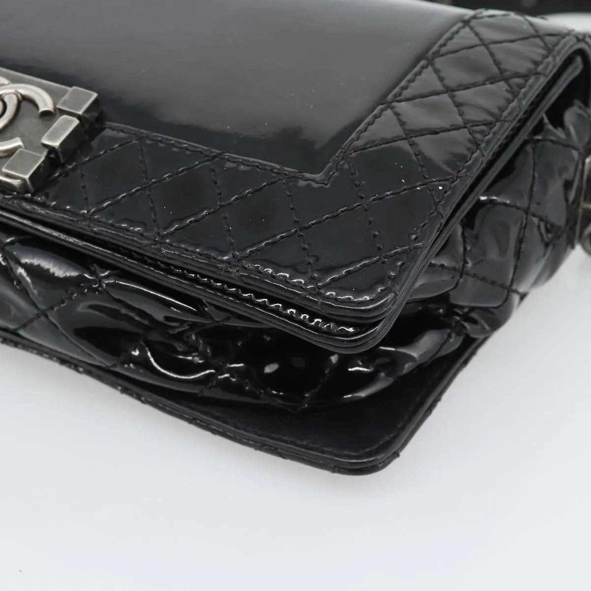 Chanel Boy Flap Patent Leather Black Patent_Leather Shoulder Bag Bag (Pre-Owned)