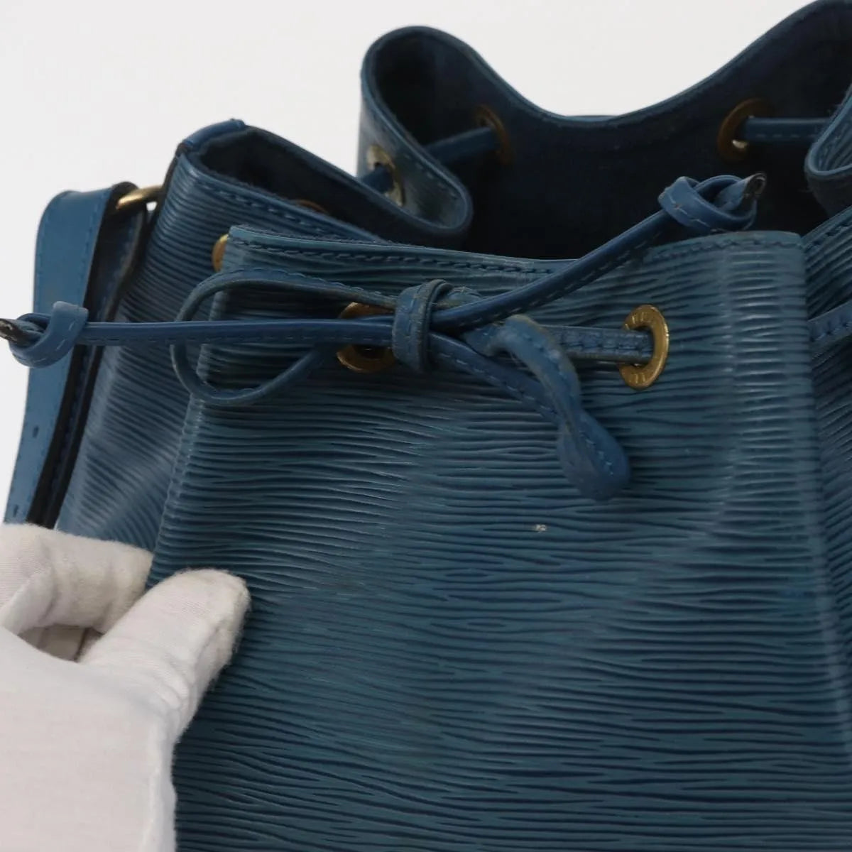 Louis Vuitton Petit Noe Epi Leather Blue Leather Shoulder Bag Bag (Pre-Owned)