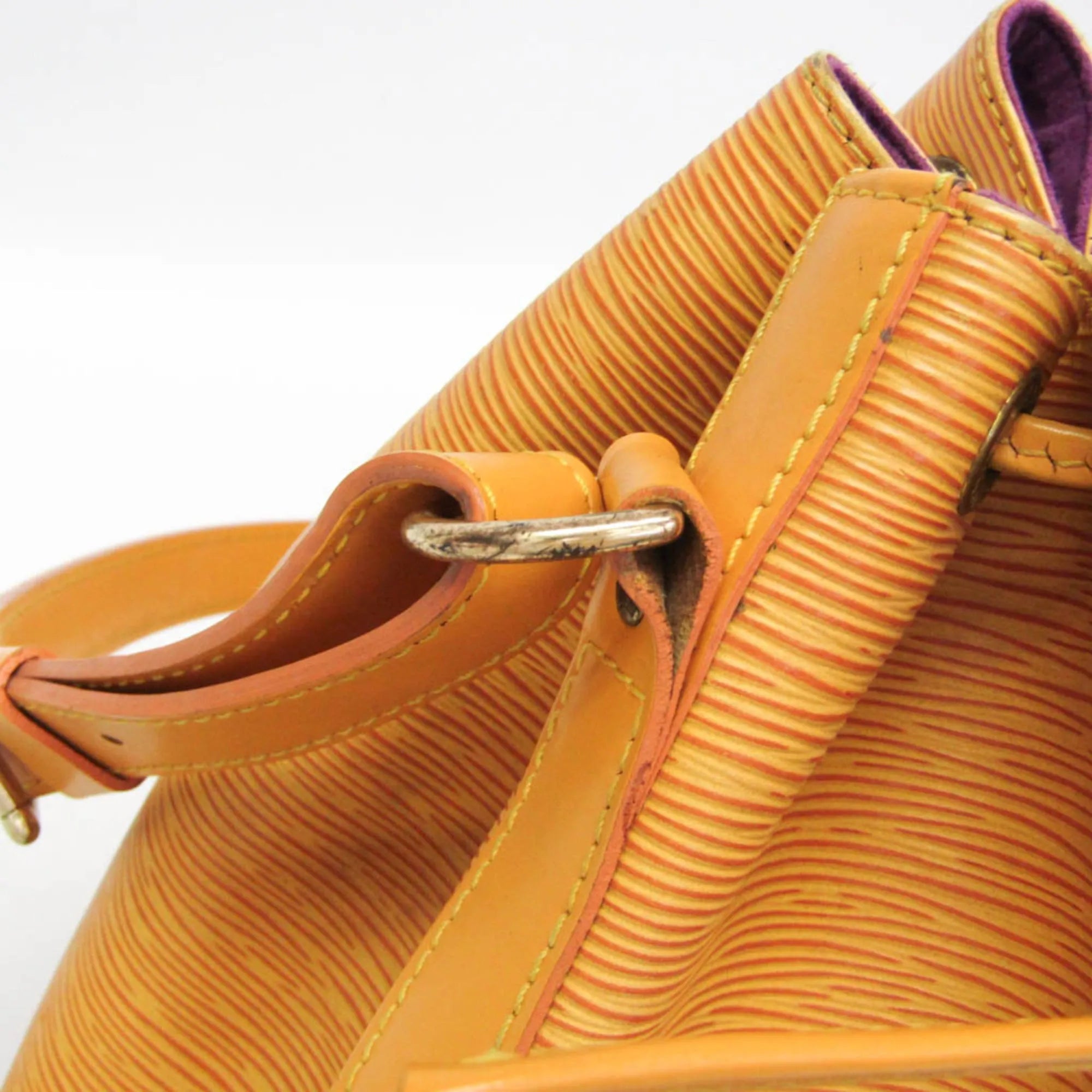 Louis Vuitton Petit Noe Epi Leather Yellow Leather Shoulder Bag Bag (Pre-Owned)