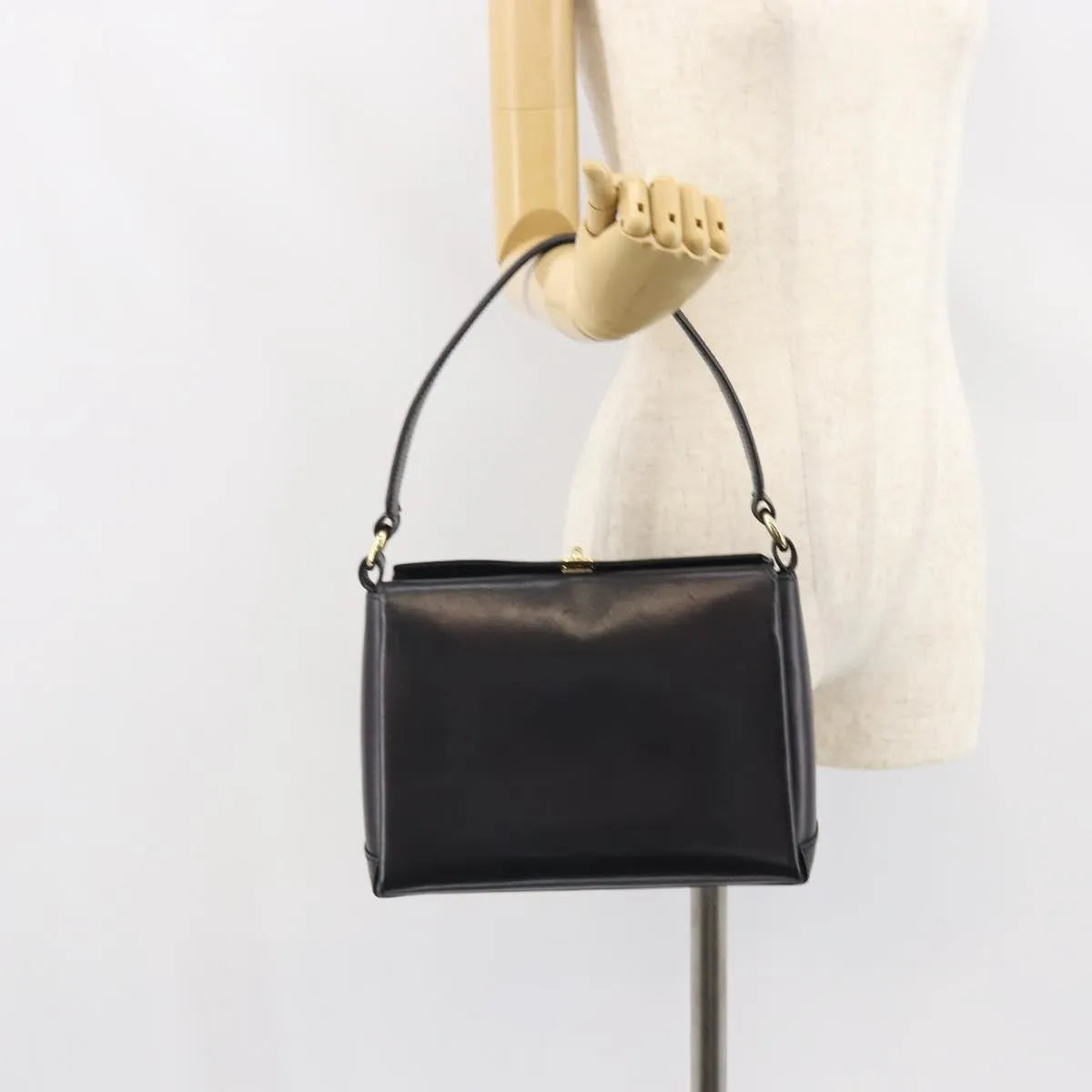 Gucci Vintage Convertible Box Leather Black Leather Handbag (Pre-Owned)