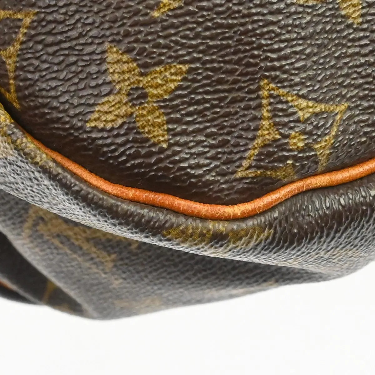 Louis Vuitton Saumur Monogram Canvas Brown Canvas Shoulder Bag Bag (Pre-Owned)