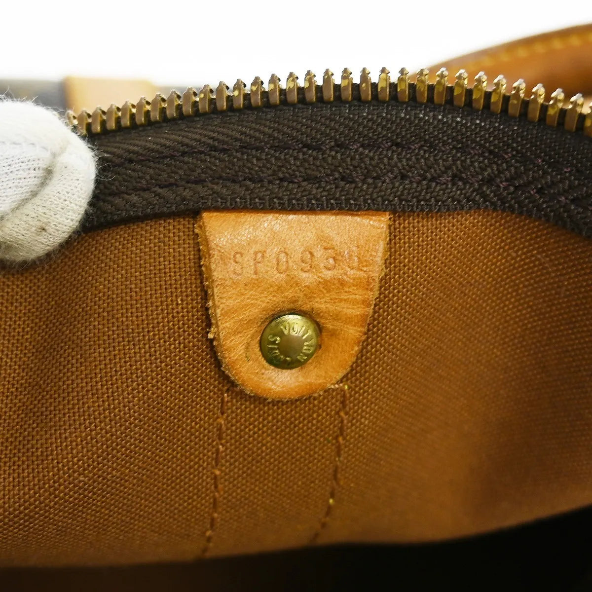 Louis Vuitton Keepall Monogram Canvas Brown Canvas Travel Bag Bag (Pre-Owned)