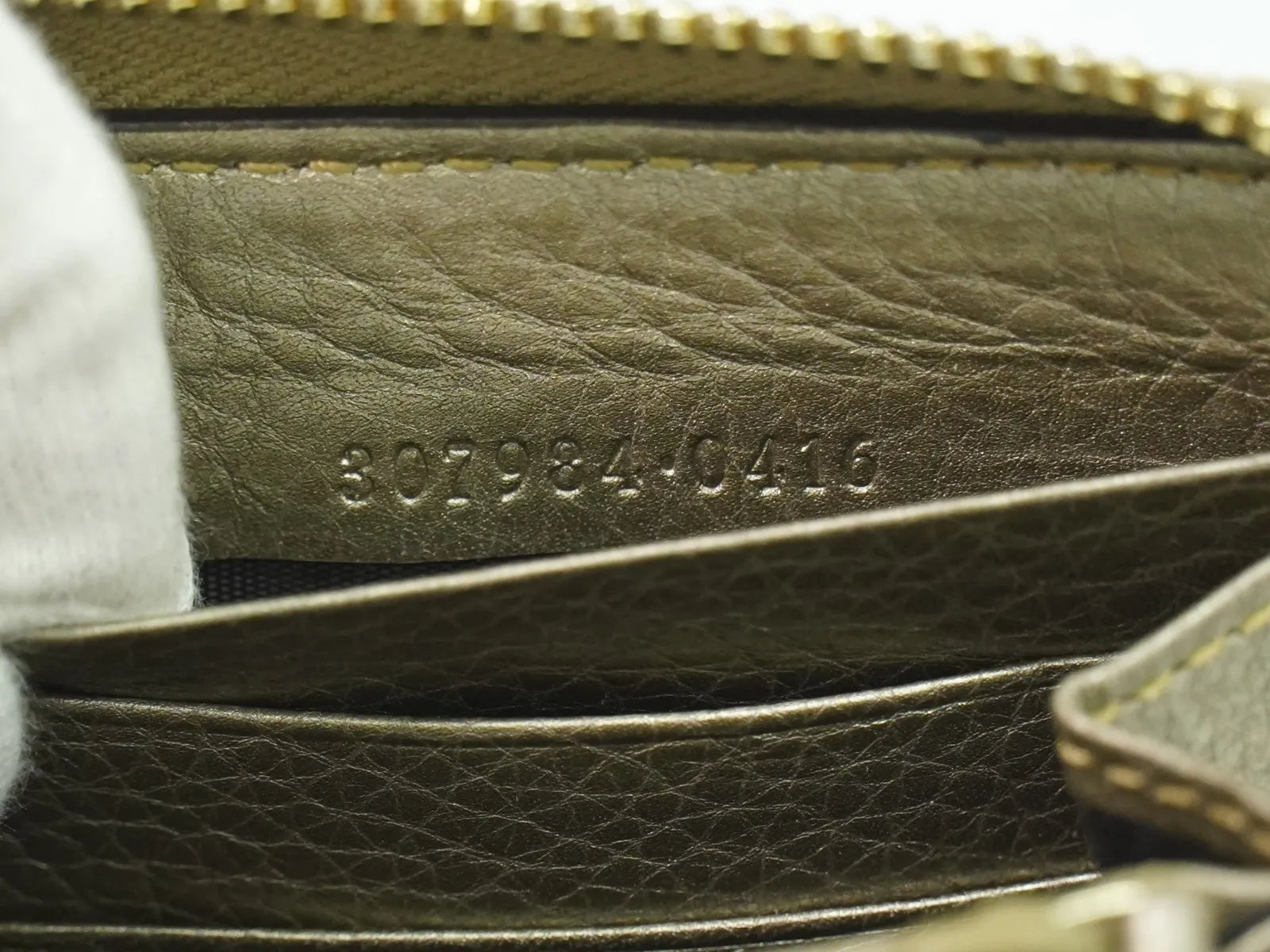 Gucci Bamboo Tassel Zip Leather Gold Leather Wallets Accessory (Pre-Owned)