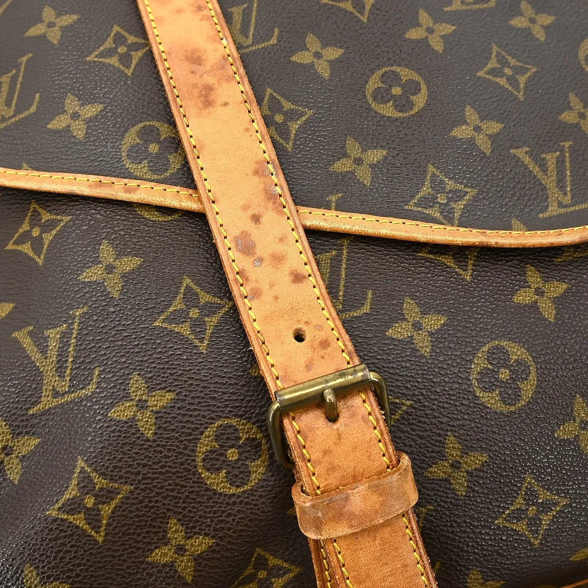 Louis Vuitton Saumur Monogram Brown Canvas Shoulder Bag Bag (Pre-Owned)