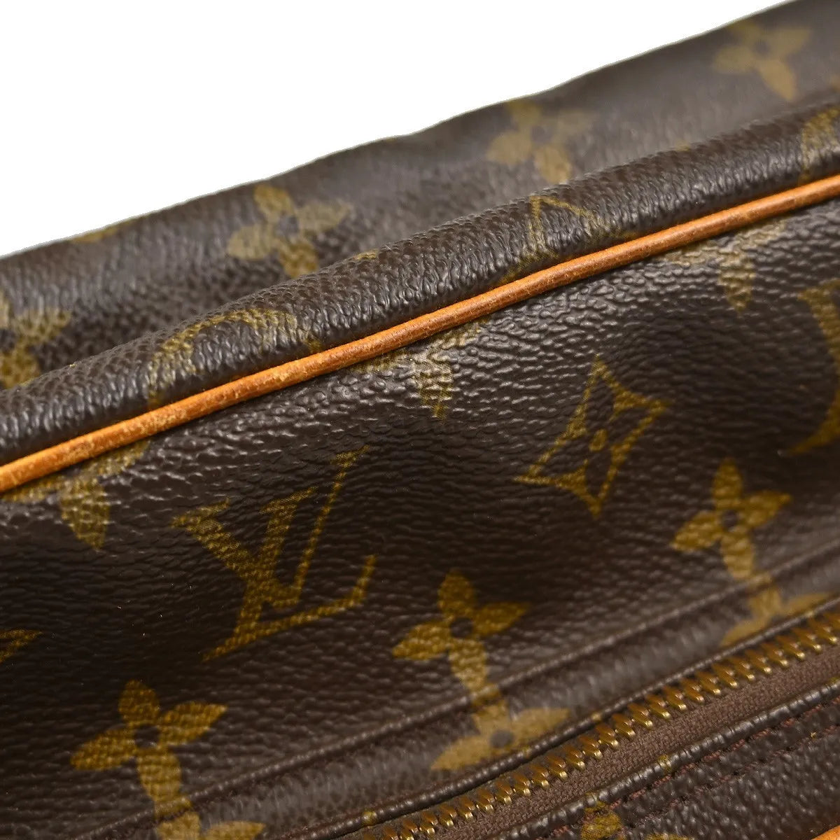 Louis Vuitton Nil Messenger Monogram Canvas Brown Canvas Shoulder Bag Bag (Pre-Owned)