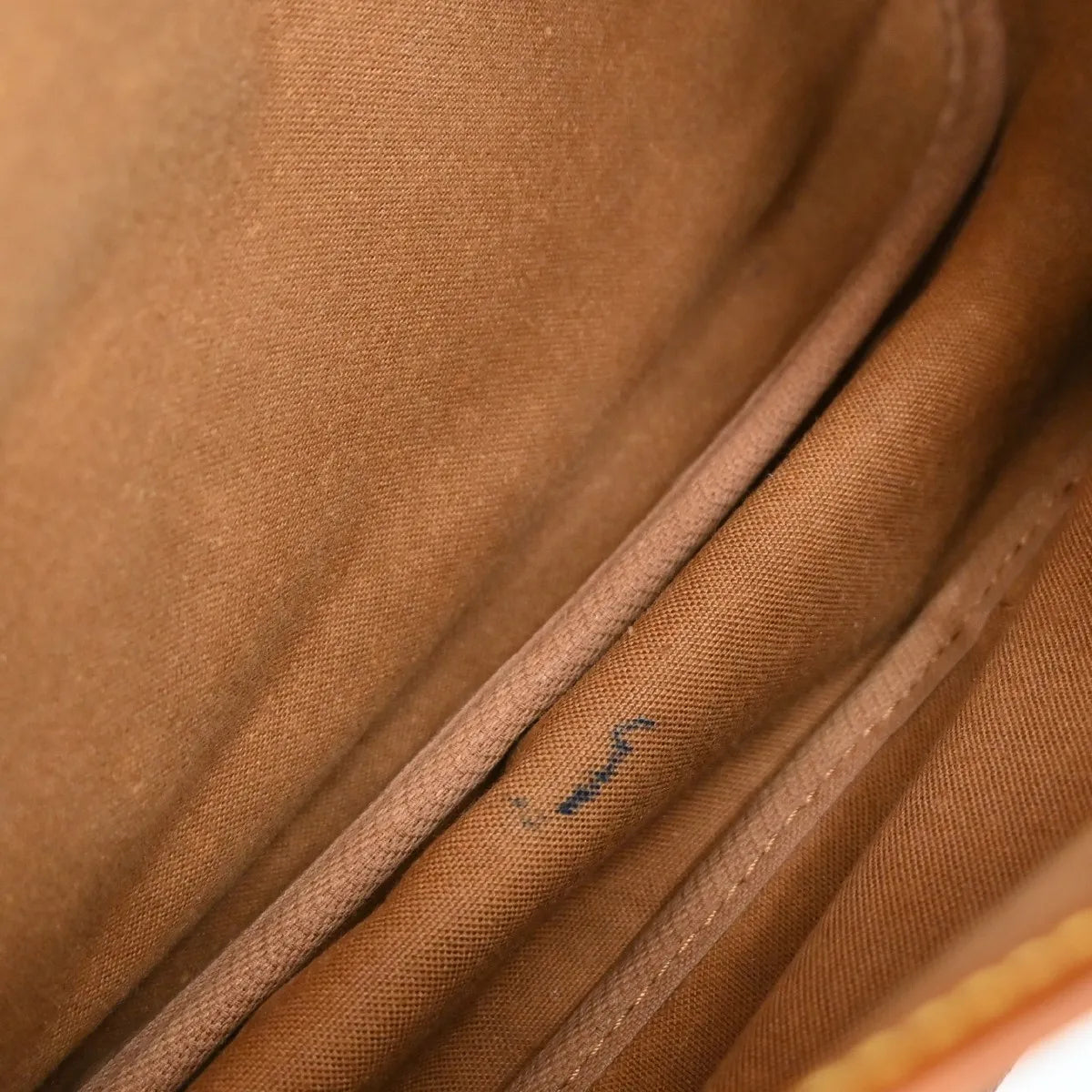 Louis Vuitton Saumur Monogram Canvas Brown Canvas Shoulder Bag Bag (Pre-Owned)