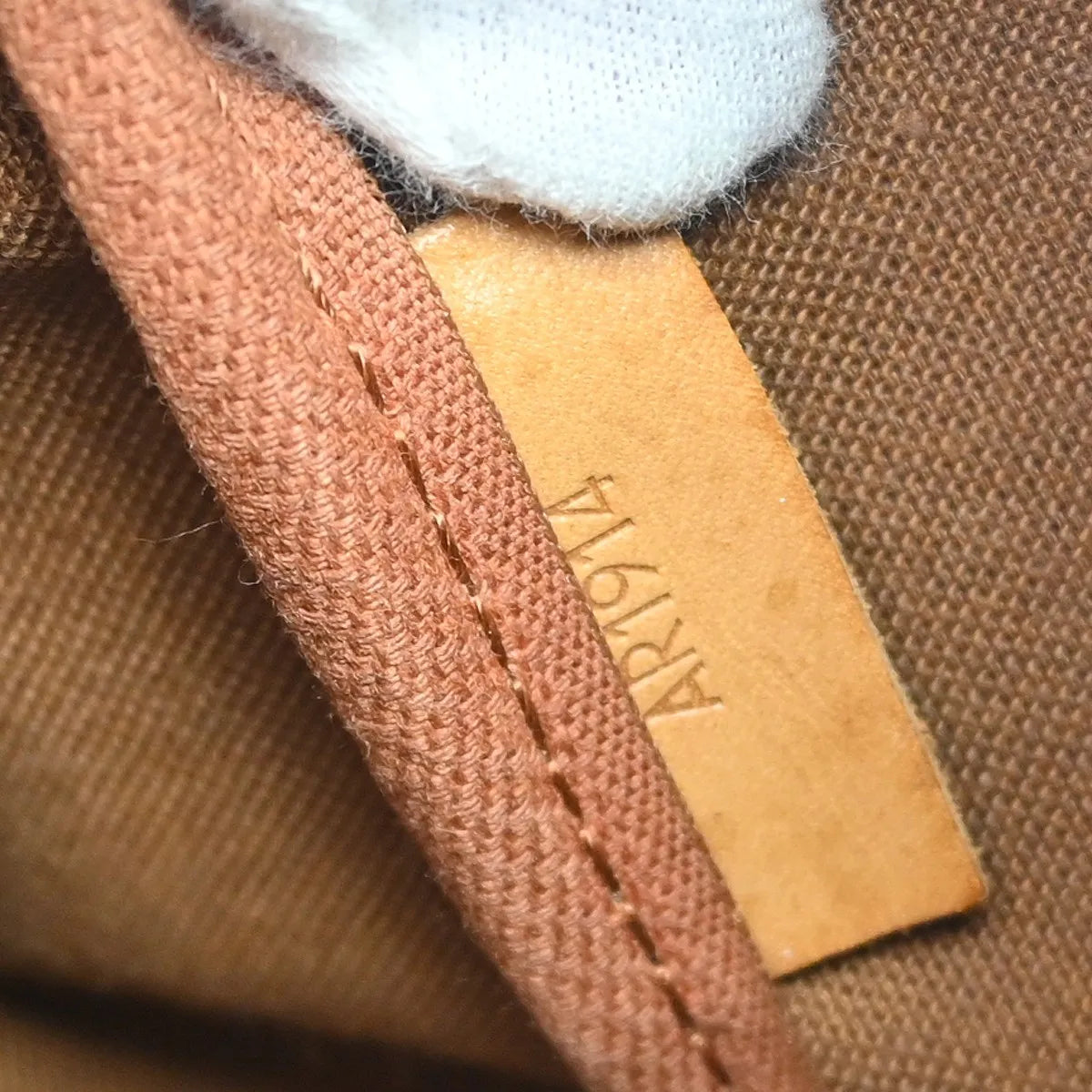 Louis Vuitton Saumur Monogram Brown Canvas Shoulder Bag Bag (Pre-Owned)