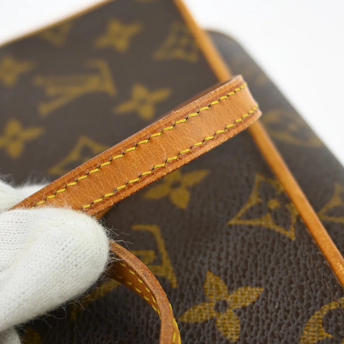 Louis Vuitton Twin Handbag Monogram Canvas Brown Canvas Clutche & Pouche Bag (Pre-Owned)