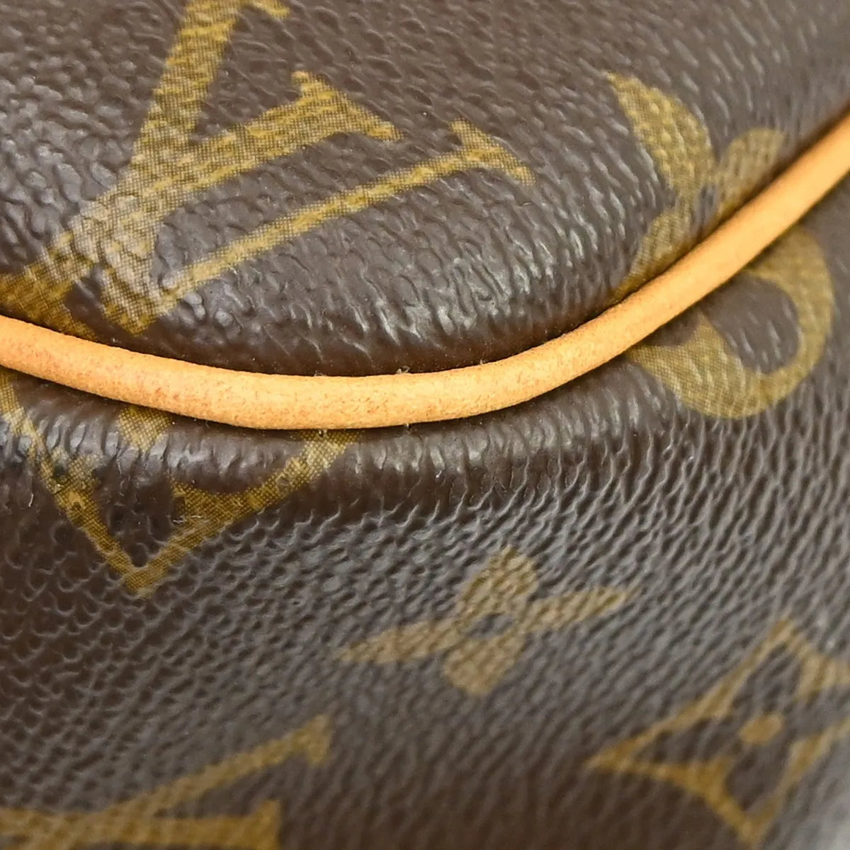Louis Vuitton Reporter Monogram Brown Canvas Shoulder Bag Bag (Pre-Owned)