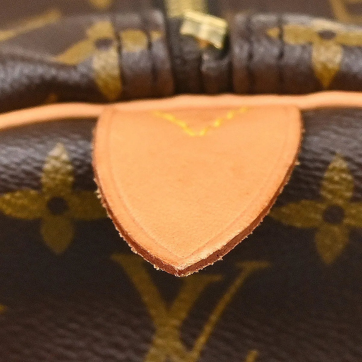 Louis Vuitton Keepall Bag Monogram Canvas Brown Canvas Travel Bag Bag (Pre-Owned)