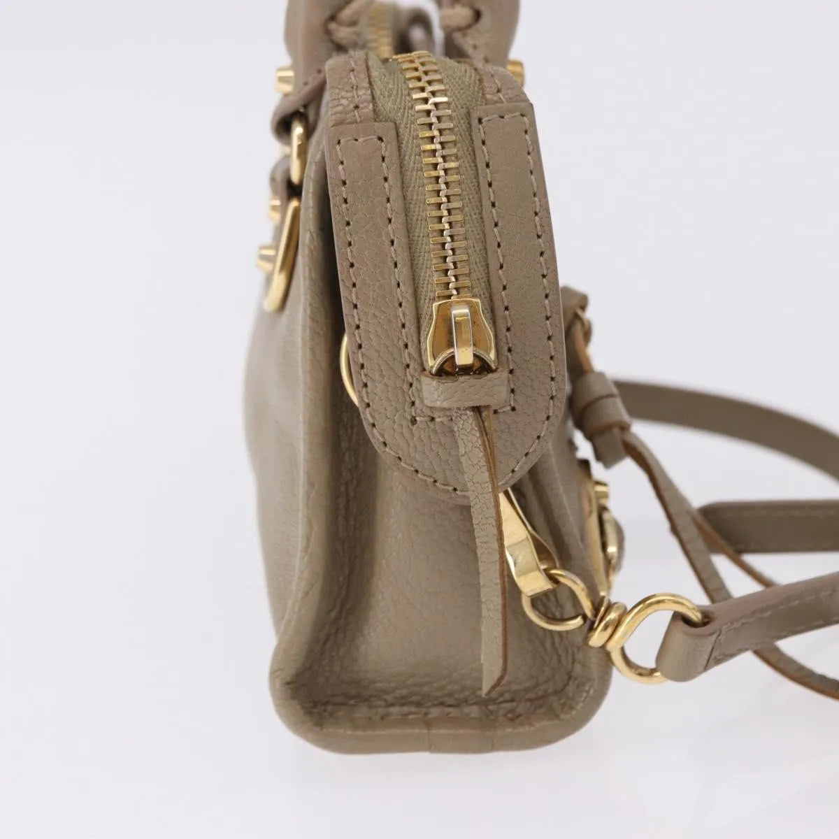 Balenciaga City Classic Studs Leather Beige Leather Handbag (Pre-Owned)