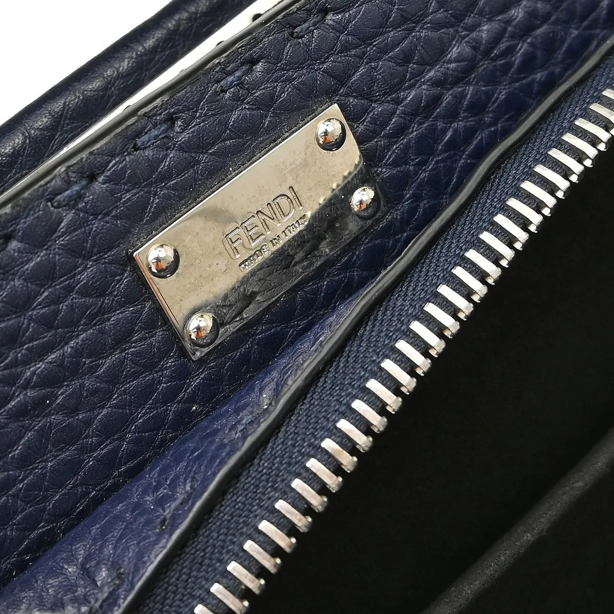 Fendi Selleria Peekaboo Fit Leather Navy Leather Handbag (Pre-Owned)