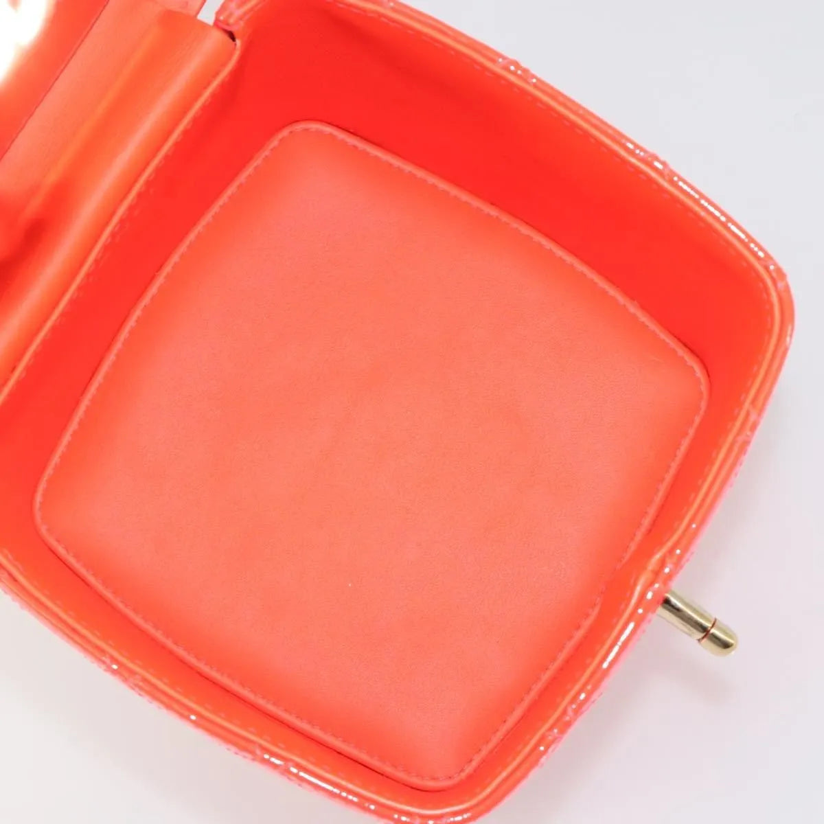 Chanel Makeup Case Minaudiere Quilted Patent Red Patent_Leather Clutche & Pouche Bag (Pre-Owned)