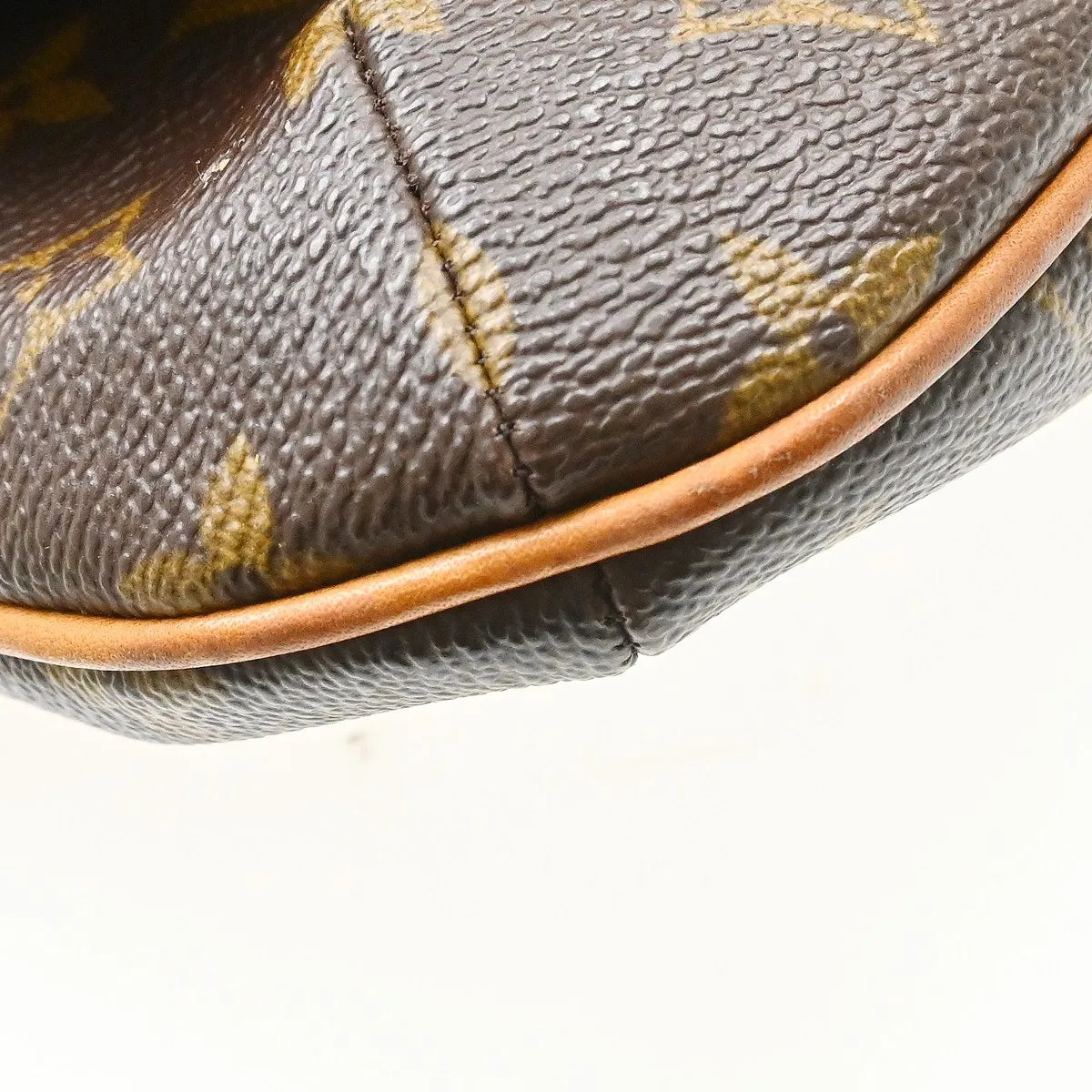 Louis Vuitton Musette Tango Monogram Canvas Brown Canvas Shoulder Bag Bag (Pre-Owned)
