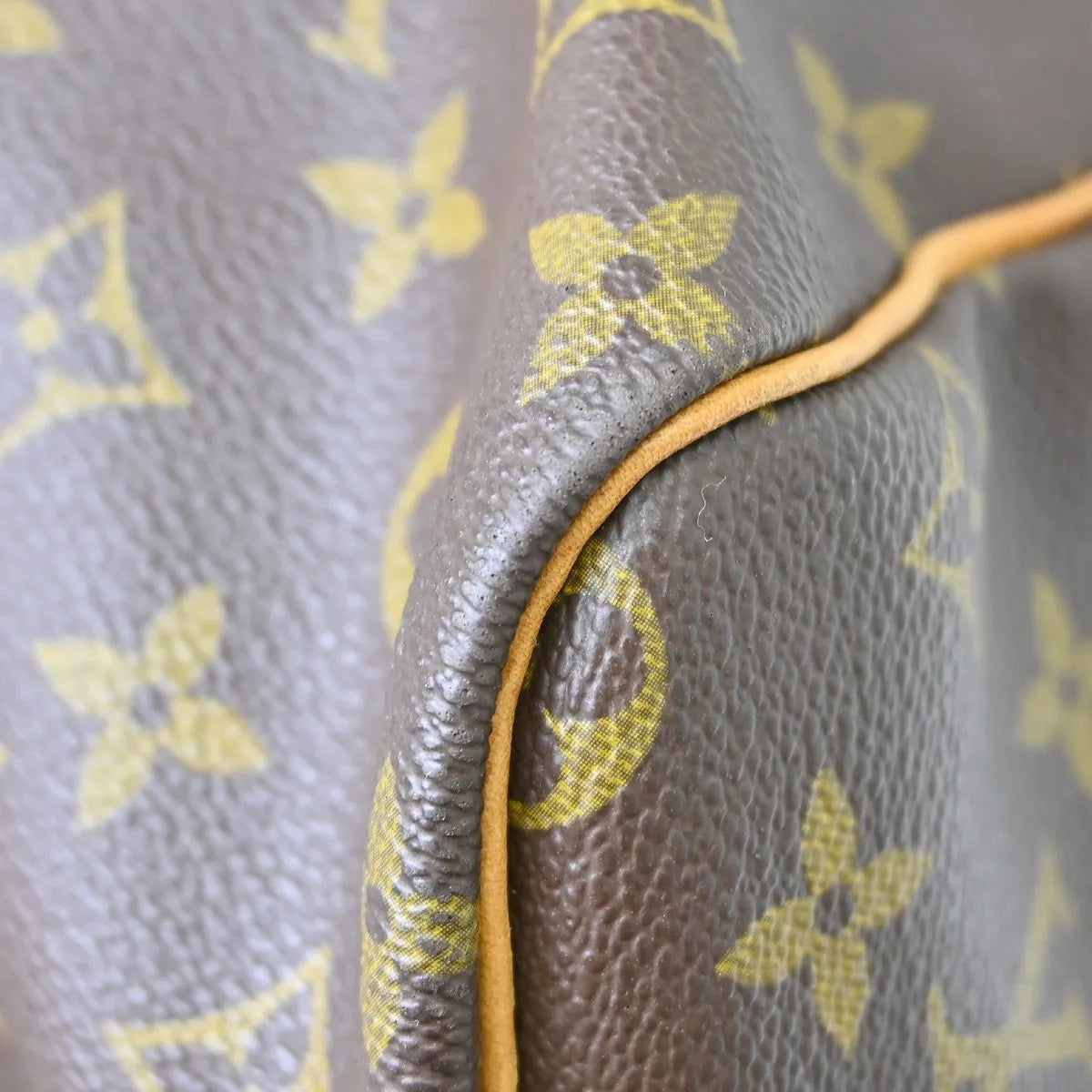 Louis Vuitton Keepall Bandouliere Monogram Canvas Brown Canvas Travel Bag Bag (Pre-Owned)