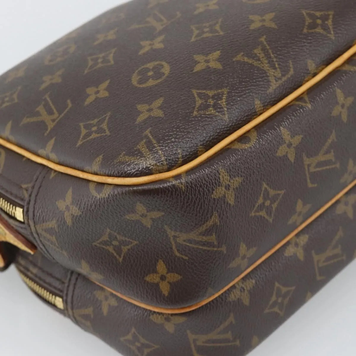 Louis Vuitton Reporter Monogram Brown Canvas Shoulder Bag Bag (Pre-Owned)