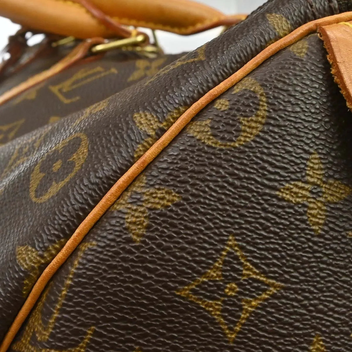 Louis Vuitton Keepall Monogram Canvas Brown Canvas Travel Bag Bag (Pre-Owned)