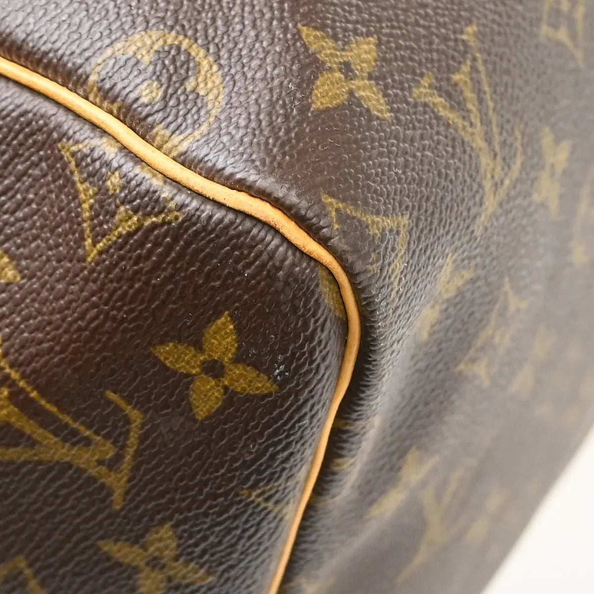 Louis Vuitton Keepall Bag Monogram Canvas Brown Canvas Travel Bag Bag (Pre-Owned)