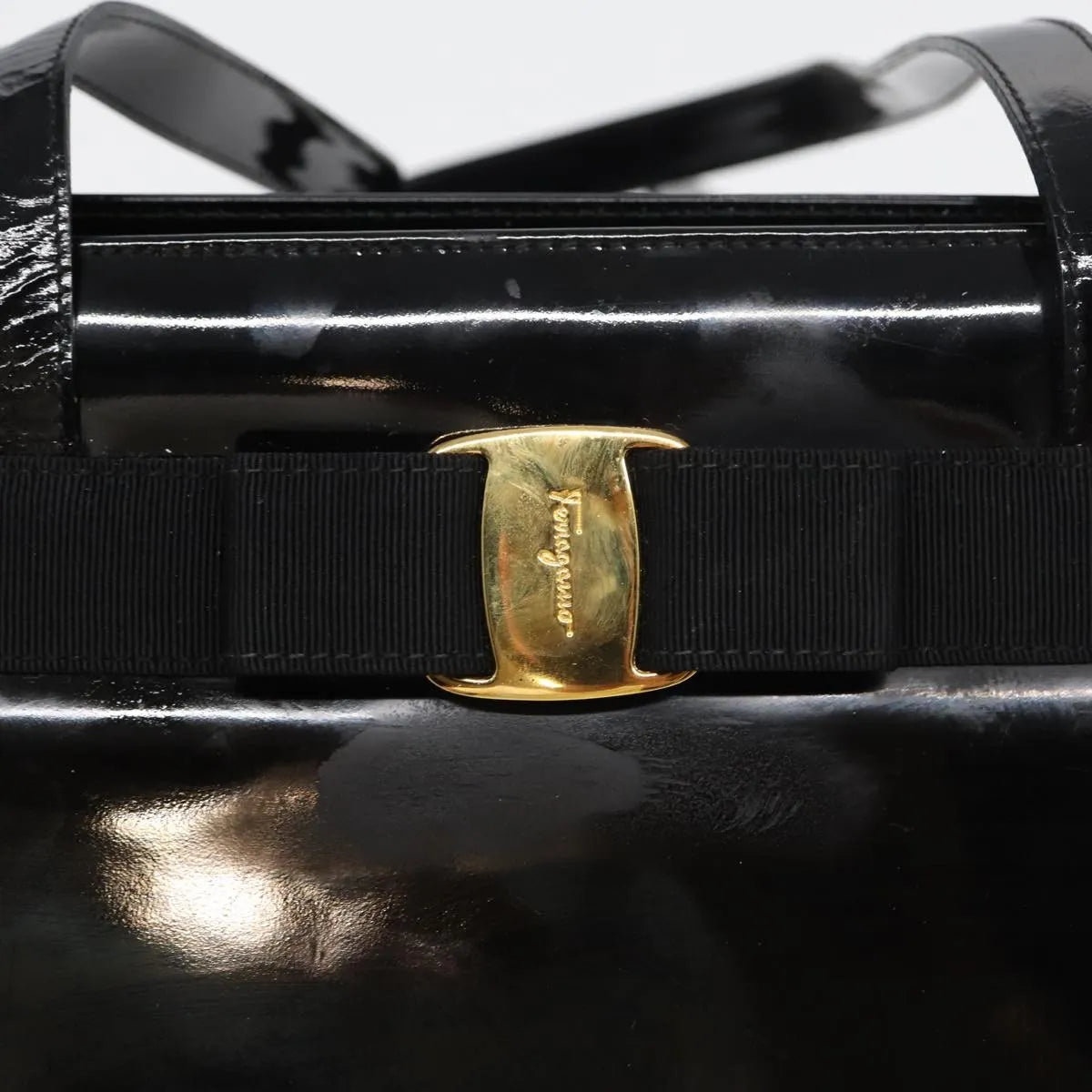 Salvatore Ferragamo Vara Patent Leather Black Patent_Leather Shoulder Bag Bag (Pre-Owned)