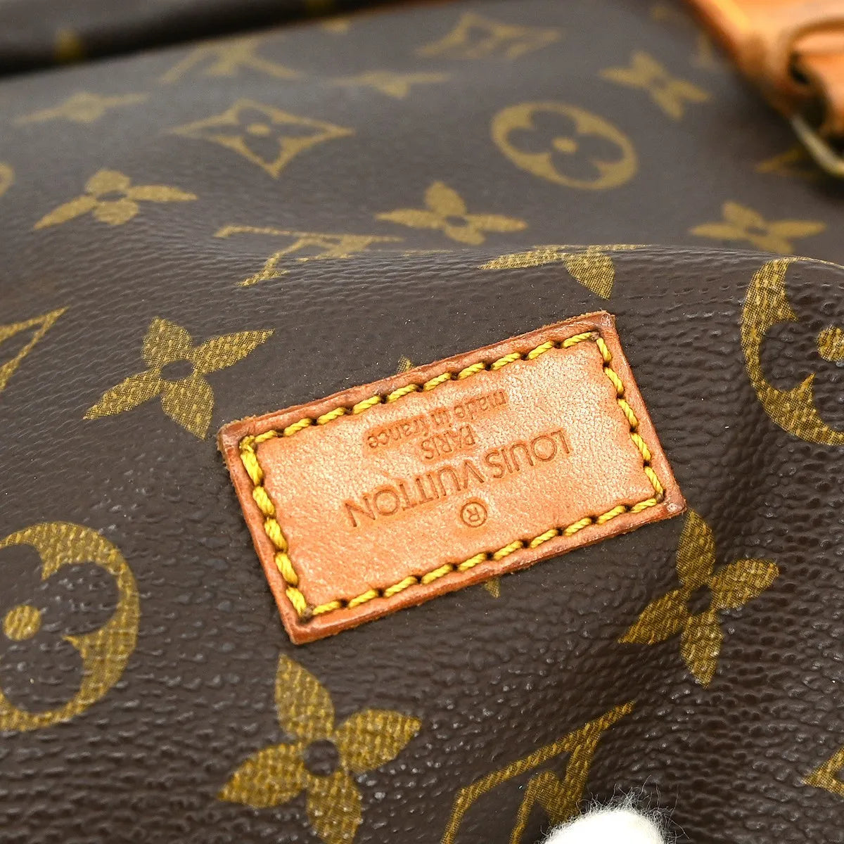 Louis Vuitton Saumur Monogram Brown Canvas Shoulder Bag Bag (Pre-Owned)