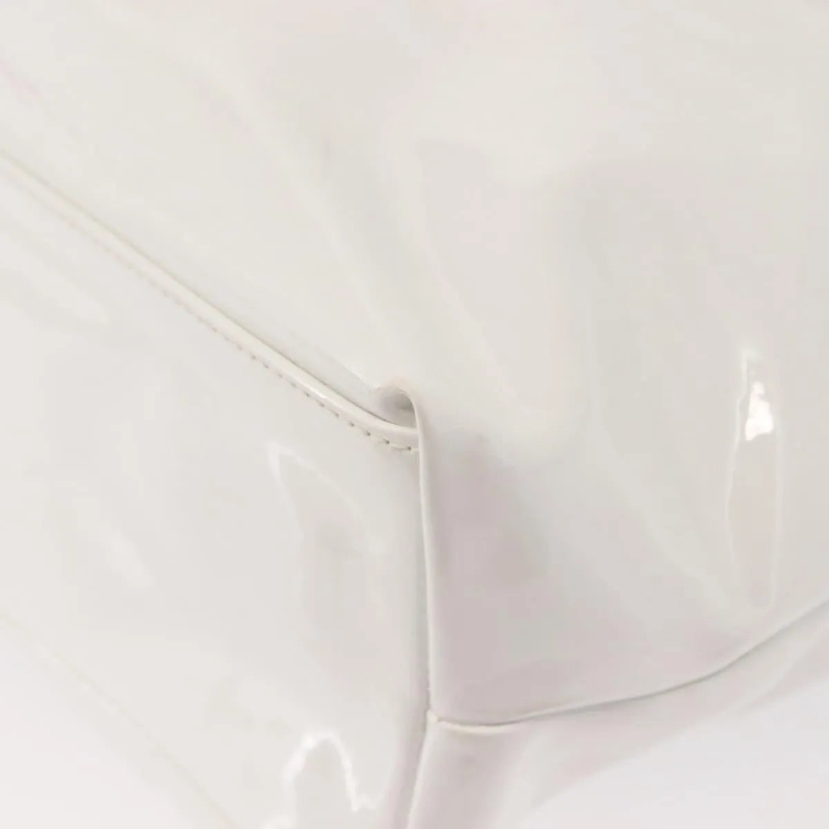 Salvatore Ferragamo Gancini Tote Patent Leather White Patent_Leather Tote Bag Bag (Pre-Owned)