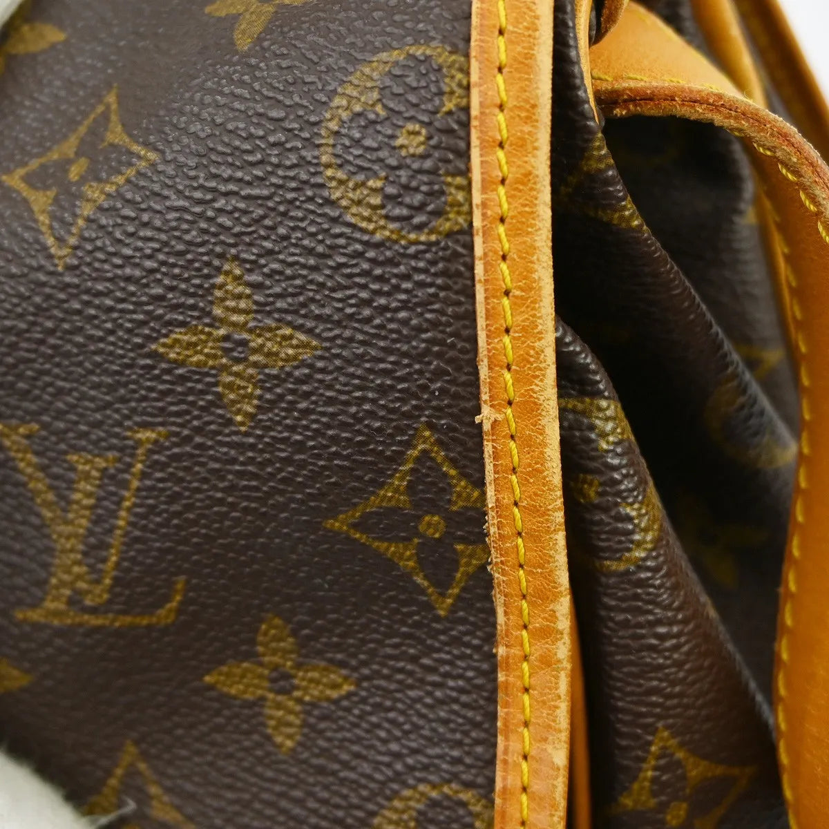 Louis Vuitton Saumur Monogram Canvas Brown Canvas Shoulder Bag Bag (Pre-Owned)