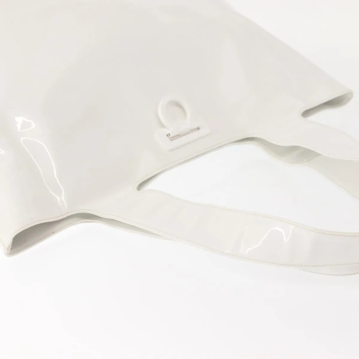 Salvatore Ferragamo Gancini Tote Patent Leather White Patent_Leather Tote Bag Bag (Pre-Owned)